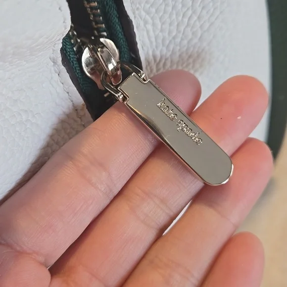 EUC Kate Spade New York Pebbled Leather Knott Colorblock Green With Wallet - Picture 5 of 15